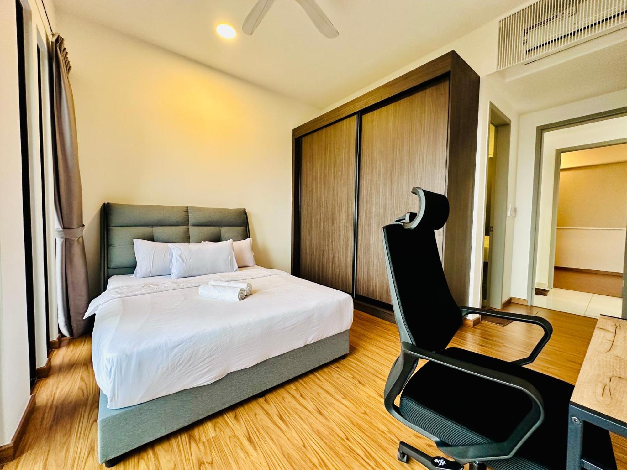 New Georgetown Instagramable 2Br Homestay For 10Pax 无敌美景两房民宿 Beacon Executive Suite Екстер'єр фото